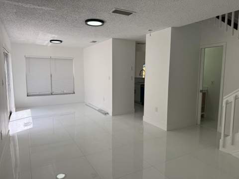 4421 SW 72nd Terrace, Davie FL - photo 8 of 21