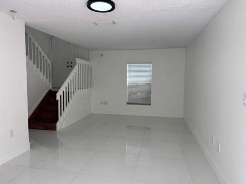 4421 SW 72nd Terrace, Davie FL - photo 10 of 21