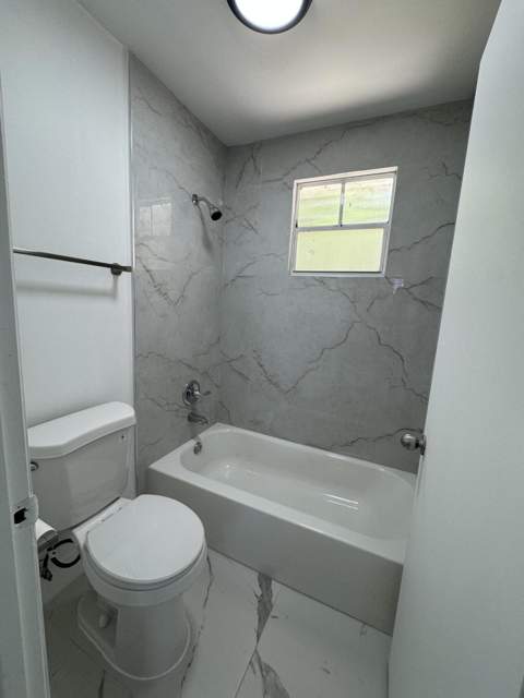 4421 SW 72nd Terrace, Davie FL - photo 17 of 21