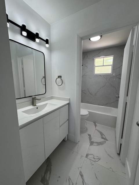 4421 SW 72nd Terrace, Davie FL - photo 18 of 21