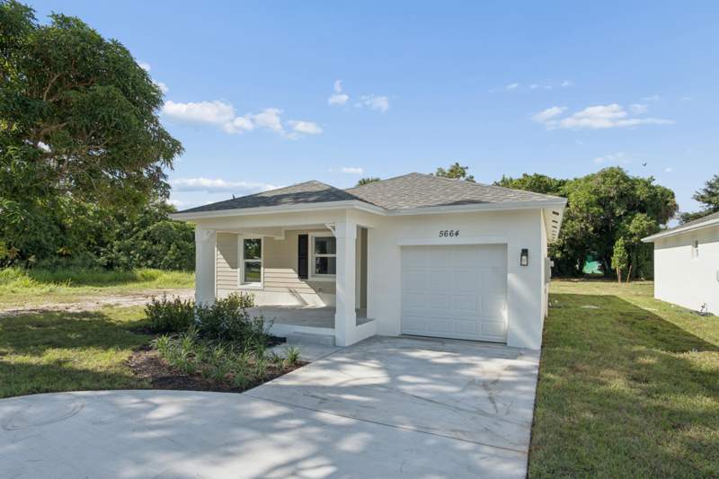3 bedroom Single Family Residence at 5664 SE 45th Avenue, New Monrovia, Stuart — photo 2