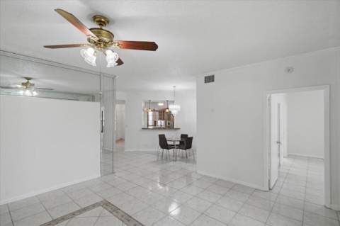 301 SW 158th Terrace #104, Pembroke Pines FL - photo 18 of 40