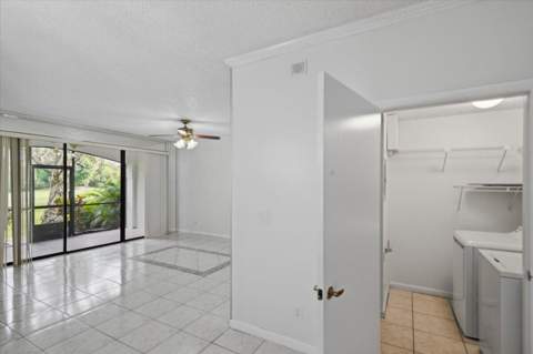 301 SW 158th Terrace #104, Pembroke Pines FL - photo 23 of 40