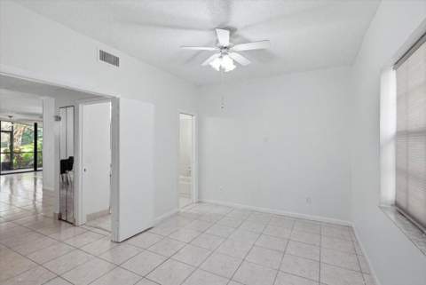 301 SW 158th Terrace #104, Pembroke Pines FL - photo 9 of 40