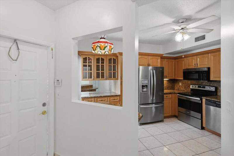 2 bedroom Condominium at 301 SW 158th Terrace #104, Las Verdes Condo, Pembroke Pines — photo 4