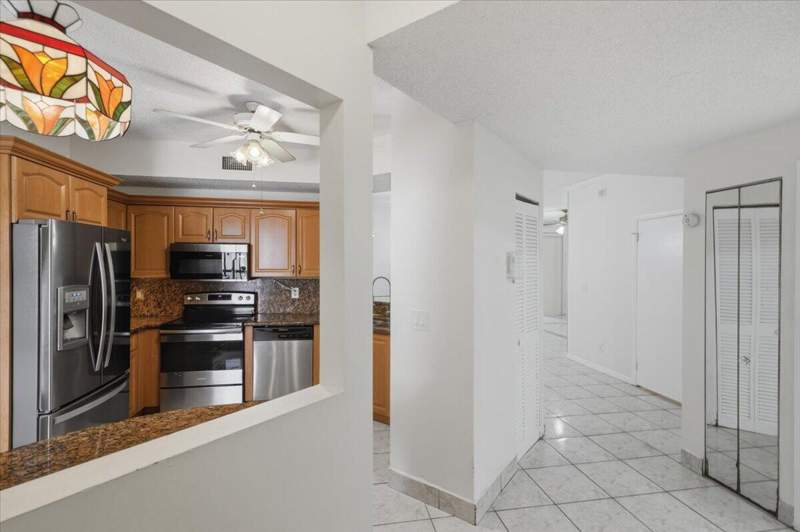 2 bedroom Condominium at 301 SW 158th Terrace #104, Las Verdes Condo, Pembroke Pines — photo 3