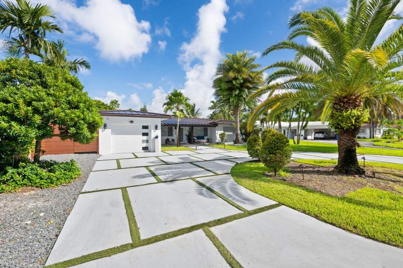 4 bedroom Single Family Residence at 2041 NE 52nd Street, Mary-Knoll 39-48 B, Fort Lauderdale — photo 3