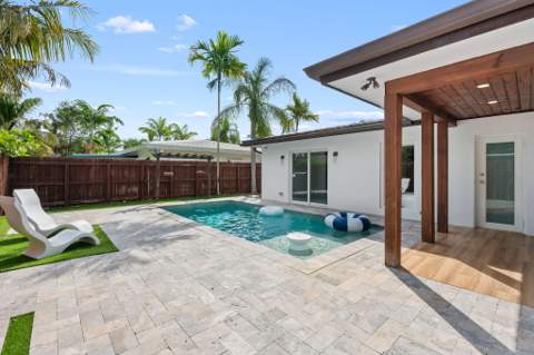 2041 NE 52nd Street, Fort Lauderdale FL - photo 8 of 34