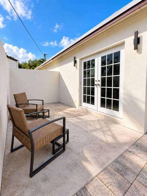 202 SW 52nd Avenue, Plantation FL - photo 11 of 22