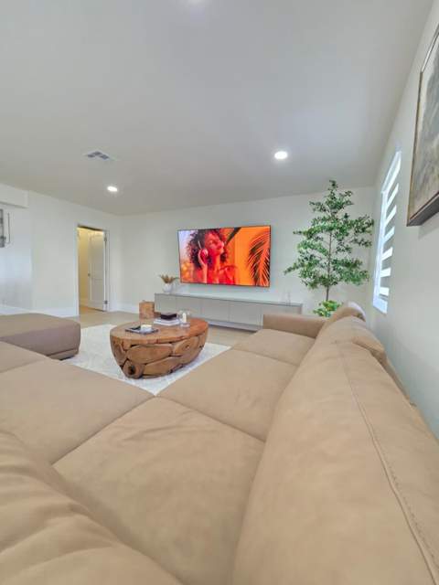 202 SW 52nd Avenue, Plantation FL - photo 18 of 22