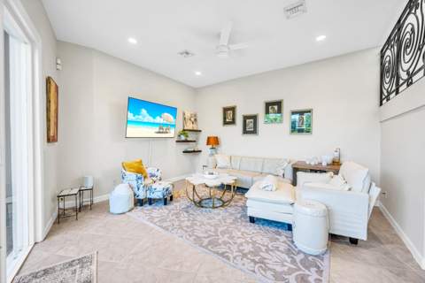 1627 E Broward Boulevard, Fort Lauderdale FL - photo 8 of 48