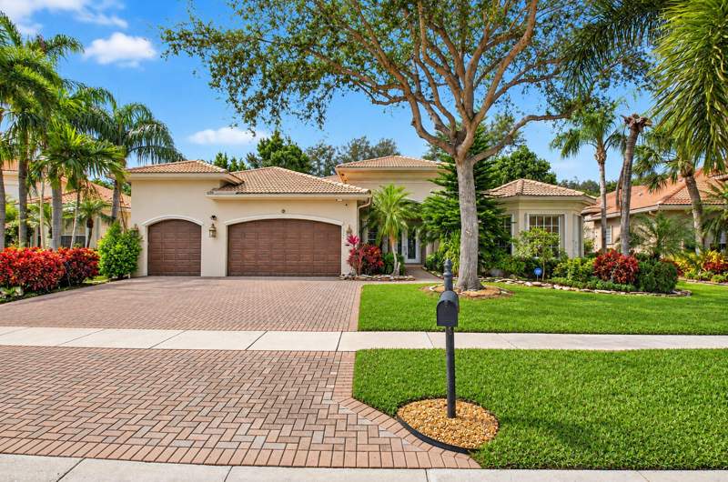 4 bedroom Single Family Residence at 6940 Balboa Island Court, Valencia Palms 01, Delray Beach — photo 2