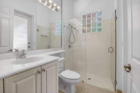 6940 Balboa Island Court, Delray Beach FL - photo 16 of 33