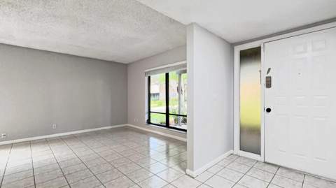 901 Sandtree Drive, Palm Beach Gardens FL - photo 6 of 53