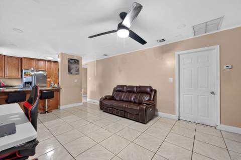 223 N F Street, Lake Worth Beach FL - photo 6 of 34
