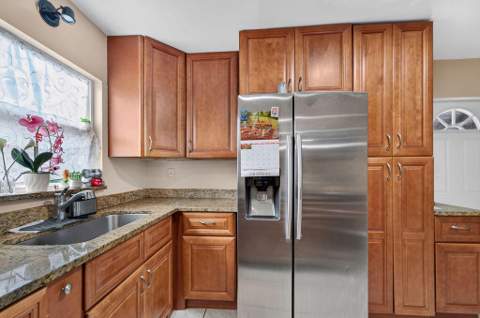 223 N F Street, Lake Worth Beach FL - photo 12 of 34