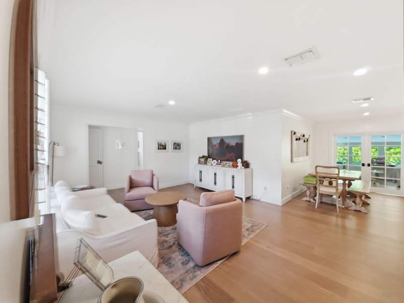 4 bedroom Single Family Residence at 4401 NE 15th Way, Coral Heights Sec 2, Oakland Park — photo 4