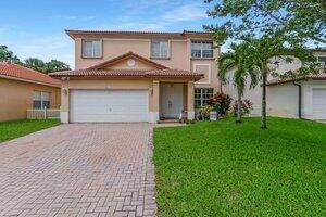 4 bedroom Single Family Residence at 6127 NW 41st Drive, Turtle Run, Coral Springs — photo 3