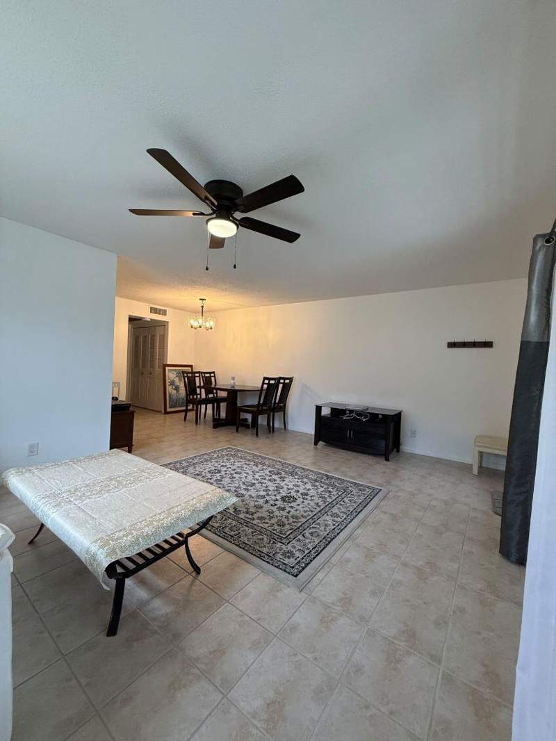 1 bedroom Condominium at 319 Windsor, Windsor Condos, West Palm Beach — photo 4