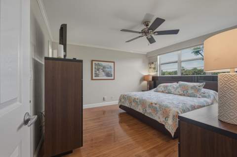 9411 N Hollybrook Lake Drive #108, Pembroke Pines FL - photo 15 of 50