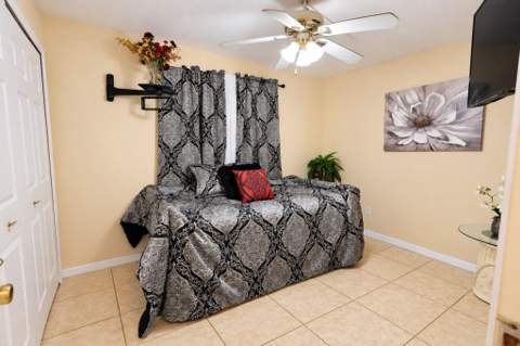 5245 NW Reba Circle, Port St. Lucie FL - photo 7 of 17