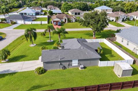5245 NW Reba Circle, Port St. Lucie FL - photo 16 of 17