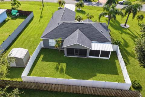 5245 NW Reba Circle, Port St. Lucie FL - photo 14 of 17