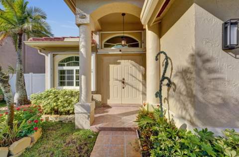 226 SW 206th Avenue, Pembroke Pines FL - photo 6 of 56