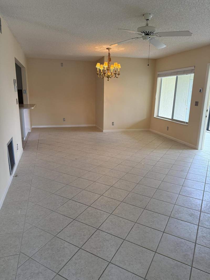 2 bedroom Condominium at 211 Pine Hov Circle #A-2, Pine Ridge South II Condo, Greenacres — photo 2