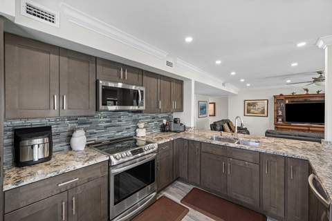 3717 Quail Ridge Drive #Bobwhite B, Boynton Beach FL - photo 16 of 57