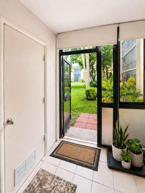 5160 Las Verdes Circle #103, Delray Beach FL - photo 10 of 14