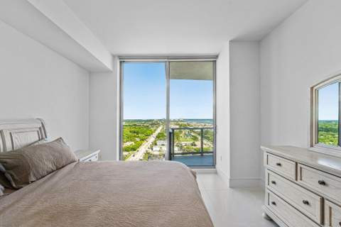 220 Lake Shore Drive #1817, Lake Park FL - photo 10 of 31