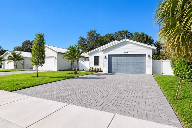 4 bedroom Single Family Residence at 6769 Mitchell Street, Jupiter, Jupiter — photo 3