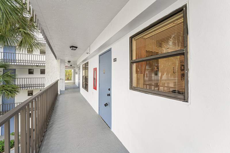 2 bedroom Condominium at 4700 Lucerne Lakes Blvd W #306, Sunrise Of Palm Beac, Lake Worth — photo 3