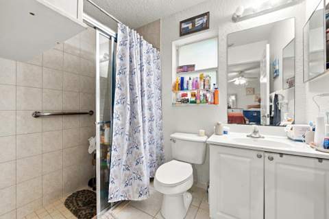 325 SE Thornhill Drive, Port St. Lucie FL - photo 20 of 47