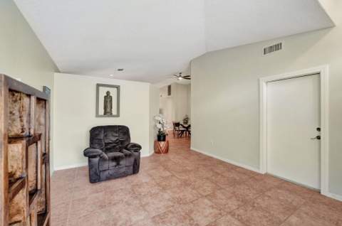 226 SW 206th Avenue, Pembroke Pines FL - photo 8 of 56