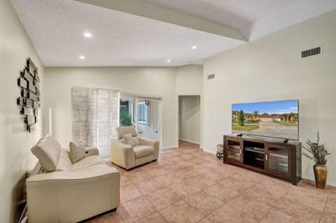 226 SW 206th Avenue, Pembroke Pines FL - photo 17 of 56