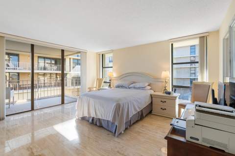 3200 S Ocean Boulevard #D-301, Palm Beach FL - photo 18 of 27