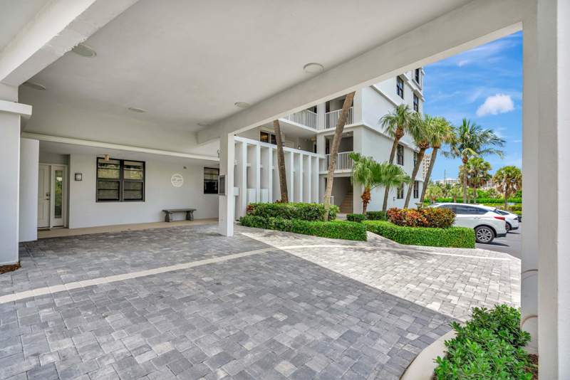 2 bedroom Condominium at 911 Ocean Drive #704, Juno By The Sea North The Manor Condo, Juno Beach — photo 5