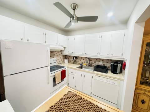 1030 Ashby D #1030, Deerfield Beach FL - photo 10 of 59