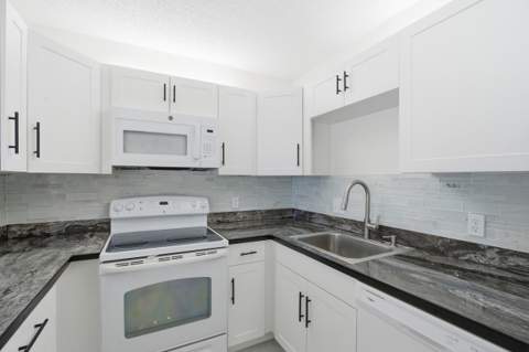 2762 SW Matheson Avenue #111-G1, Palm City FL - photo 12 of 30
