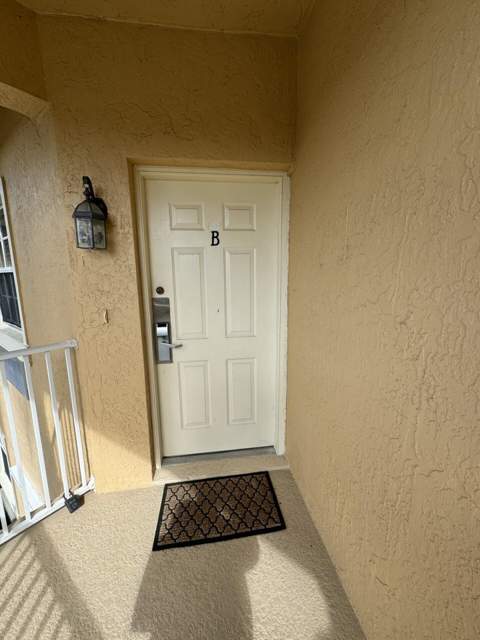 8393 Mulligan Circle, Port St. Lucie FL - photo 12 of 21