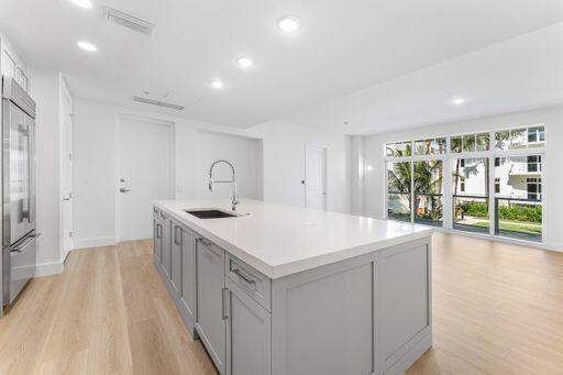2 bedroom Condominium at 184 Lake Drive #4102, Havn Residences & Yacht Club Condo, Palm Beach Shores — photo 4