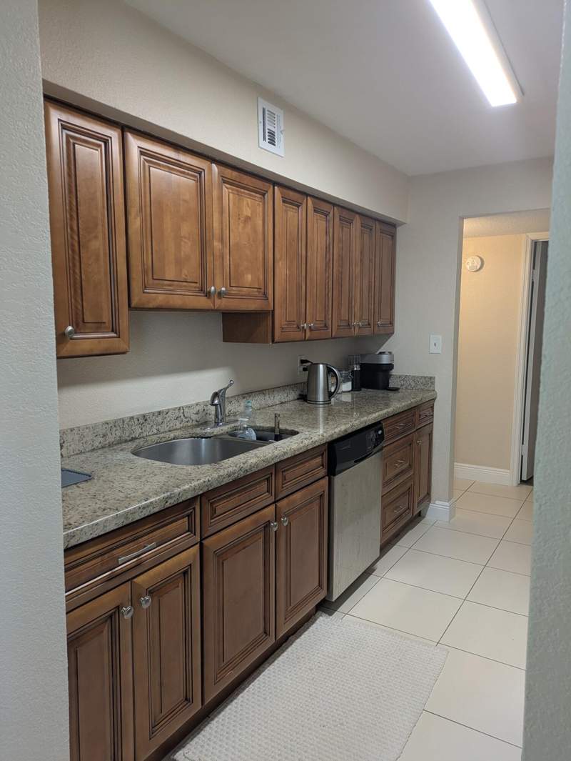 2 bedroom Condominium at 915 Riverside Drive #511, Savannah At Riverside Condo, Coral Springs — photo 2
