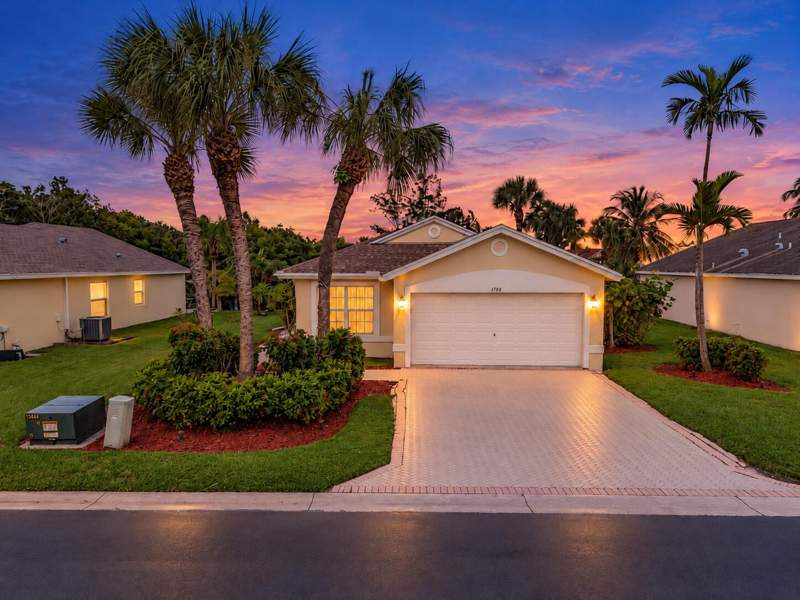 3 bedroom Single Family Residence at 1788 Sawgrass Circle, Olive Tree Par 5D, Greenacres — photo 2