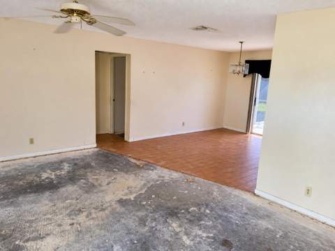 411 SE Sunnydale Lane, Port St. Lucie FL - photo 8 of 20