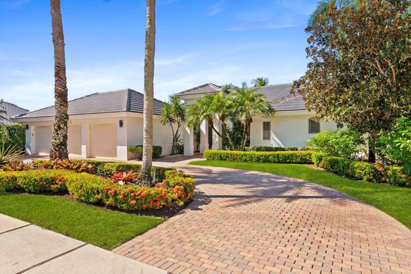 5 bedroom Single Family Residence at 4475 Woodfield Boulevard, Woodfield Hunt Club, Boca Raton — photo 4