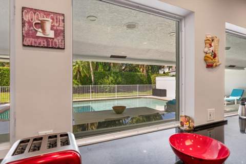 4475 Woodfield Boulevard, Boca Raton FL - photo 17 of 66