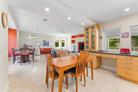 4475 Woodfield Boulevard, Boca Raton FL - photo 18 of 66