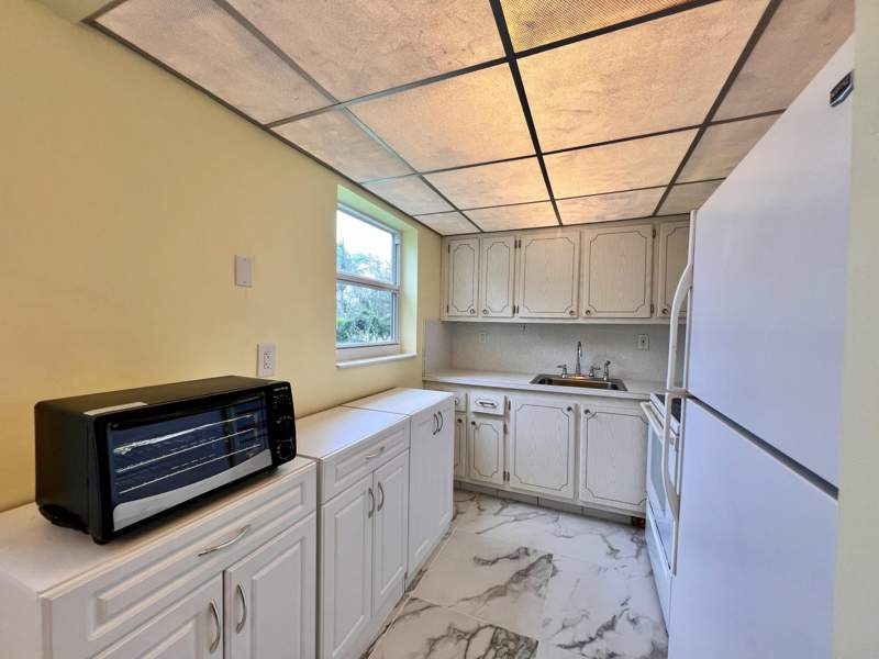 2 bedroom Condominium at 14 Bedford A #14, Bedford Condo, West Palm Beach — photo 4